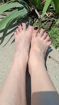 Bright Bulging Veins Fit for a Vampire