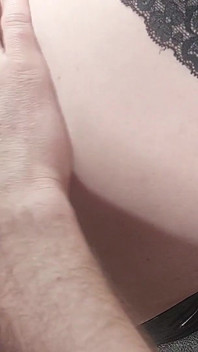 Mature Sluts Fingered Deep and Dripping in Group Frenzy