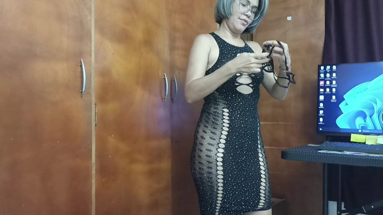 Swingersamateur40: Я одеваюсь для тебя, дорогая. Часть 1