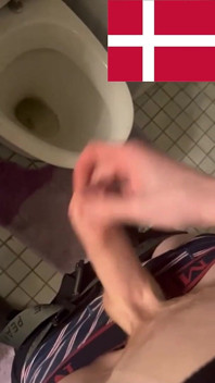 Jerking off in the Bathroom