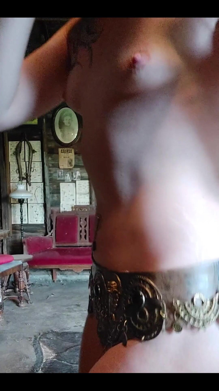 MistressThrope: Dancing Is Fun