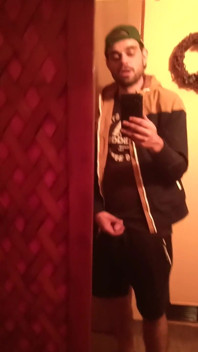 Dressed in Front of the Mirror, I Play and Show off