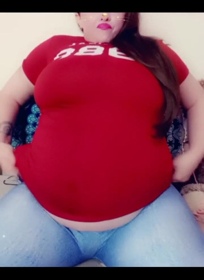 CHUBB1E_BUNN1E: Piggy gemuk makan terlalu banyak mcdonald's