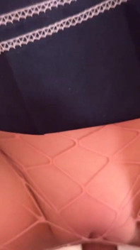 น้องสาวเลี้ยงตูดใหญ่ไม่เคยใส่กางเกงใน! - เย็ดมันส์และแตกใน