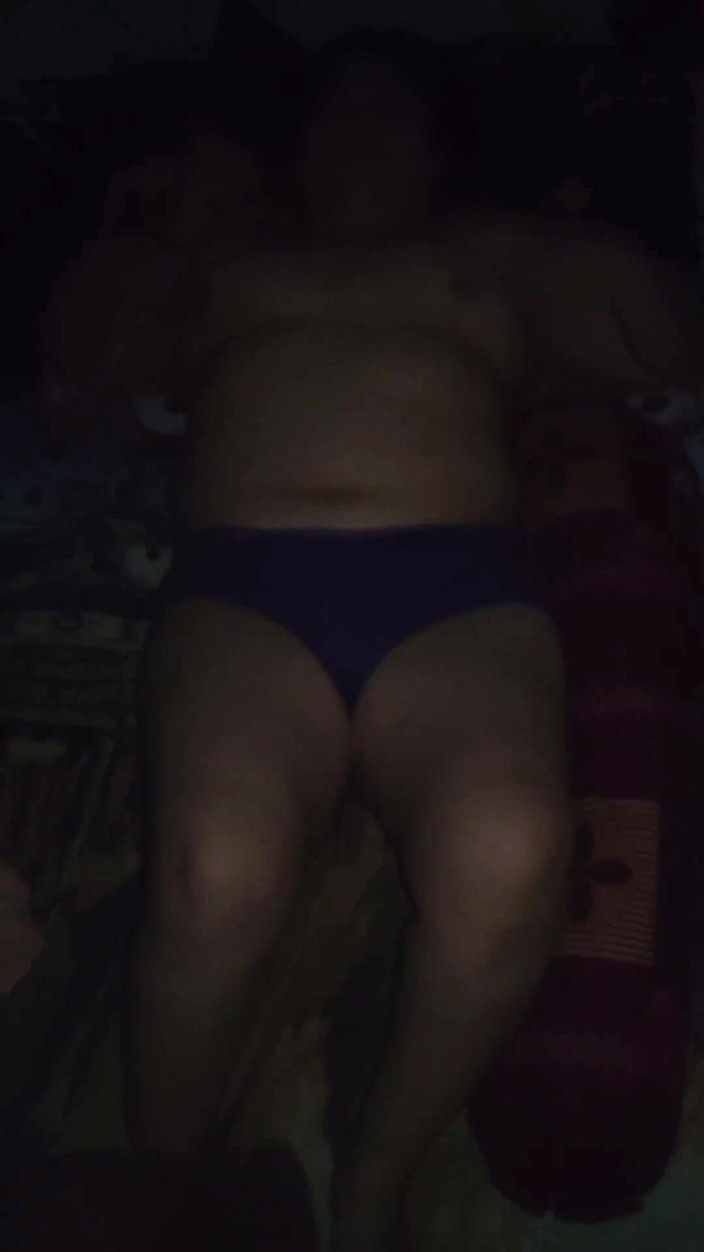 my_wife_chubby: マッサージの隣人の妻は自然に大きい