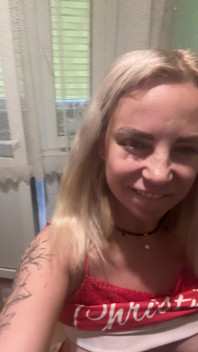 Dělám sypree přímo v kuchyni u sporáku a všude si myju šťávu