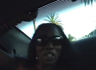 Dark Extreme: Stunning nubian slut likes jumping on bbc