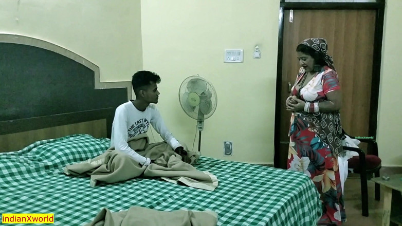 IndianXworld Premium: Indyjski gorący seks webseries XXX! Desi Plemienna dziewczyna rucha się...