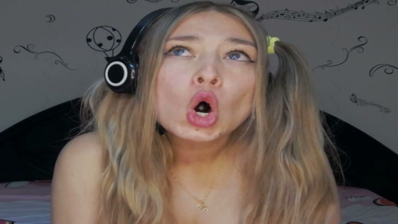 Angel eyes studio: Swallowing and Passing Big Grapes Down My Throat