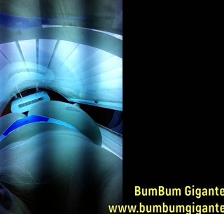 Camargo Hotwife: Preparing for the lover in the tanning booth