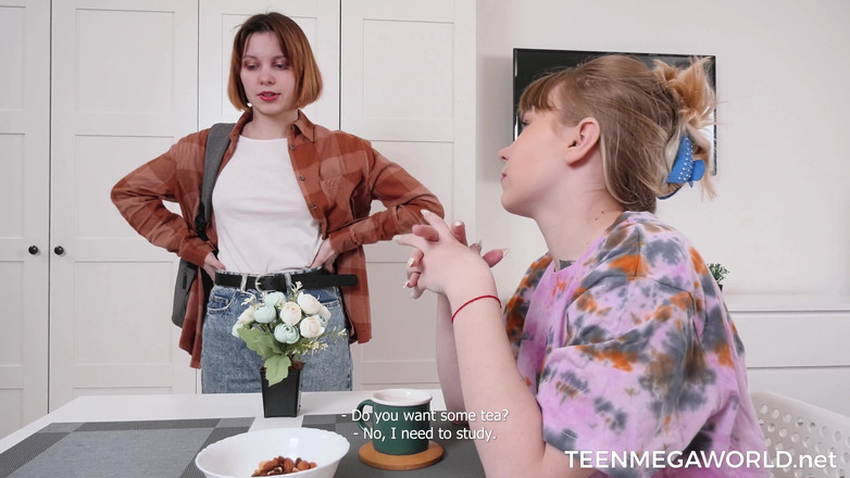 Teen Mega World: Il tè e il sesso sono le migliori medicine