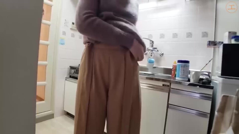 Asians in love: Азиатская жена раком с кримпаем