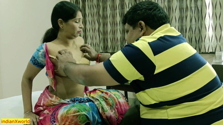 Indian Xshot: Un beau-père indien baise la nouvelle femme de son beau-fils !...