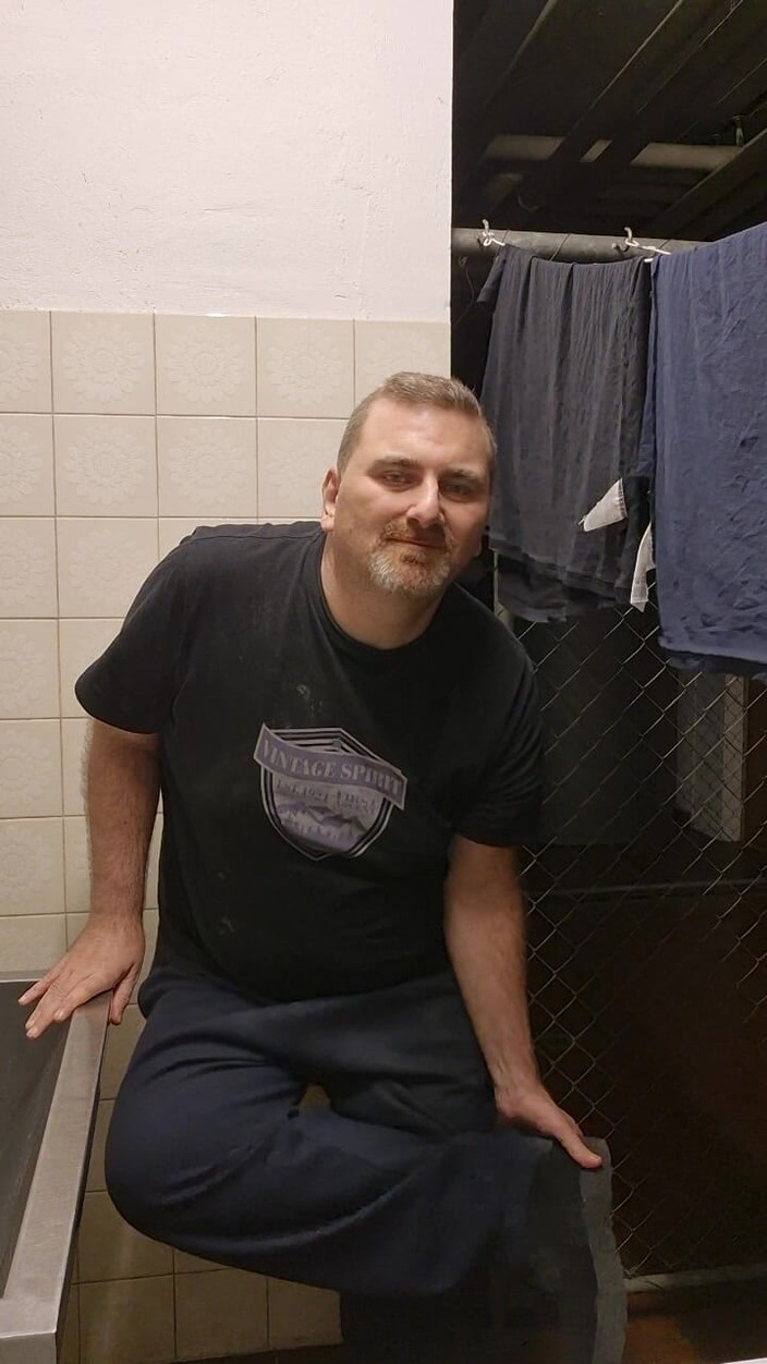 ChubbyDaddyBearLuka: Tiras de urso gordo e peludo na lavanderia