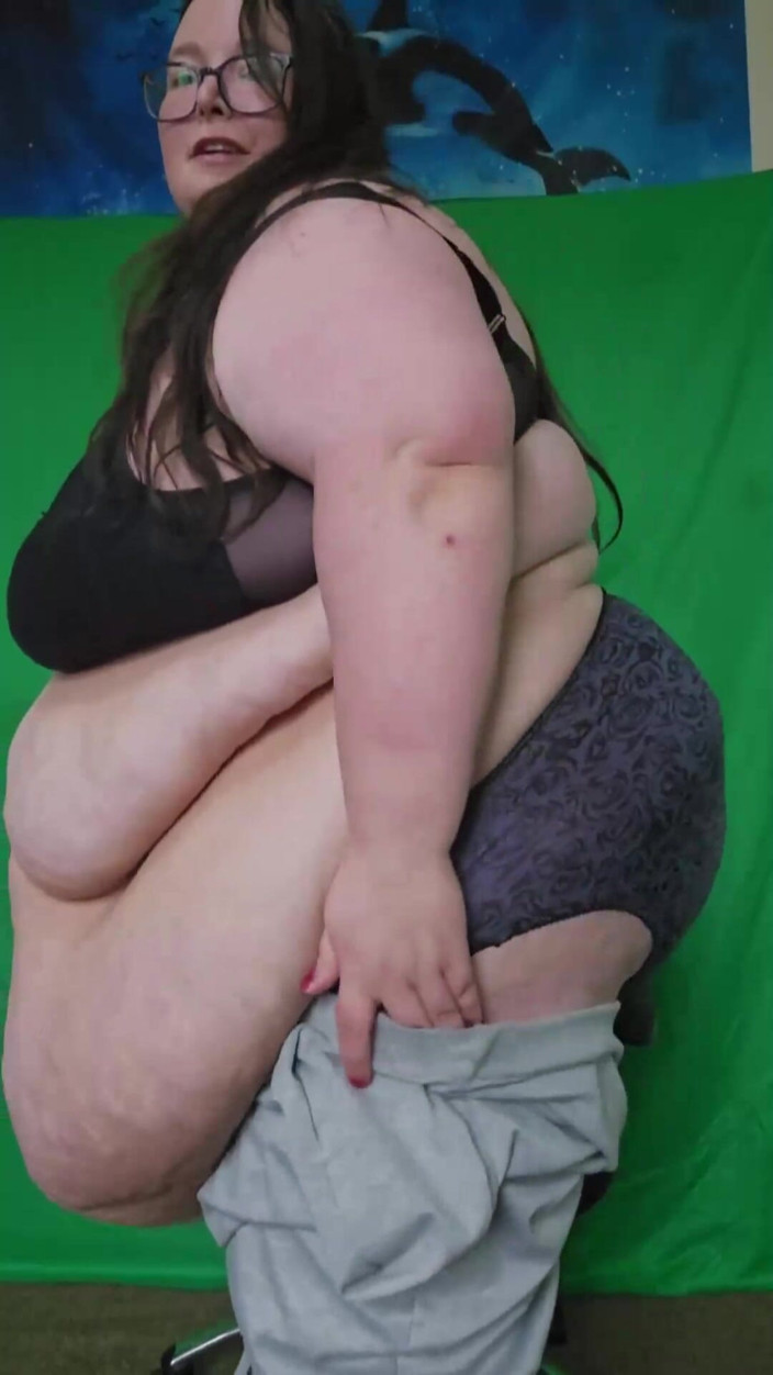 SSBBWLadyBrads: Fat SSBBW Goddess Clothes Try on