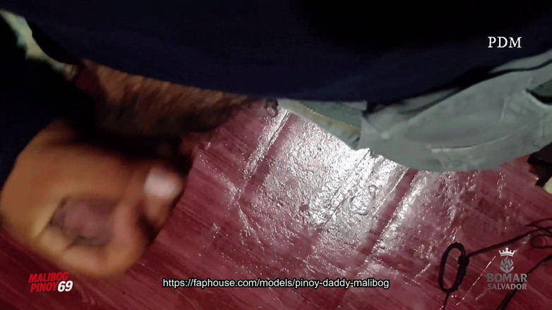pinoy malibog: Pinoy Worker Can’t Take It Anymore - Jacking off Alone