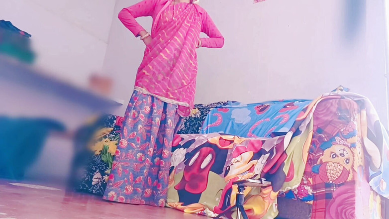 Rakul008: Desi služka sama doma měla sex se svým šéfem pod podtextem...