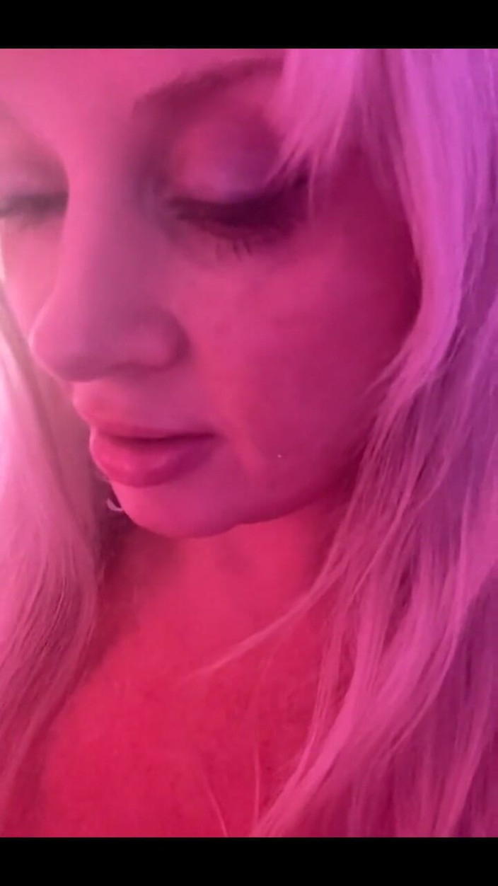 PaintedRose: Den kåta Stinkbug Terminator