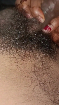 Ssałem duże sutki Village Bhabhi w czerwonym staniku