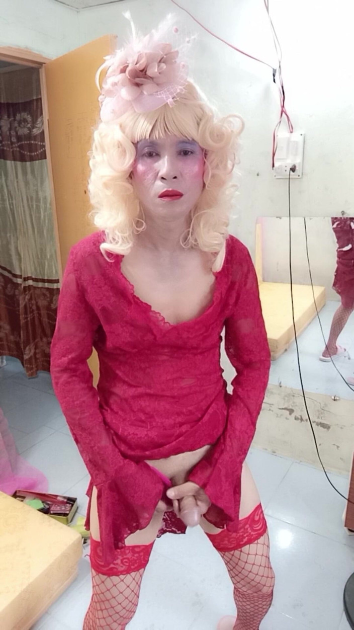 nguyen dang thien tri: Oanh Le - สาวข้ามเพศสวมชุดเซลฟี่ควย Terrier