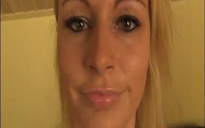 Old and young sex: He Loses a Bet and the Blonde Petra Is Filmed...
