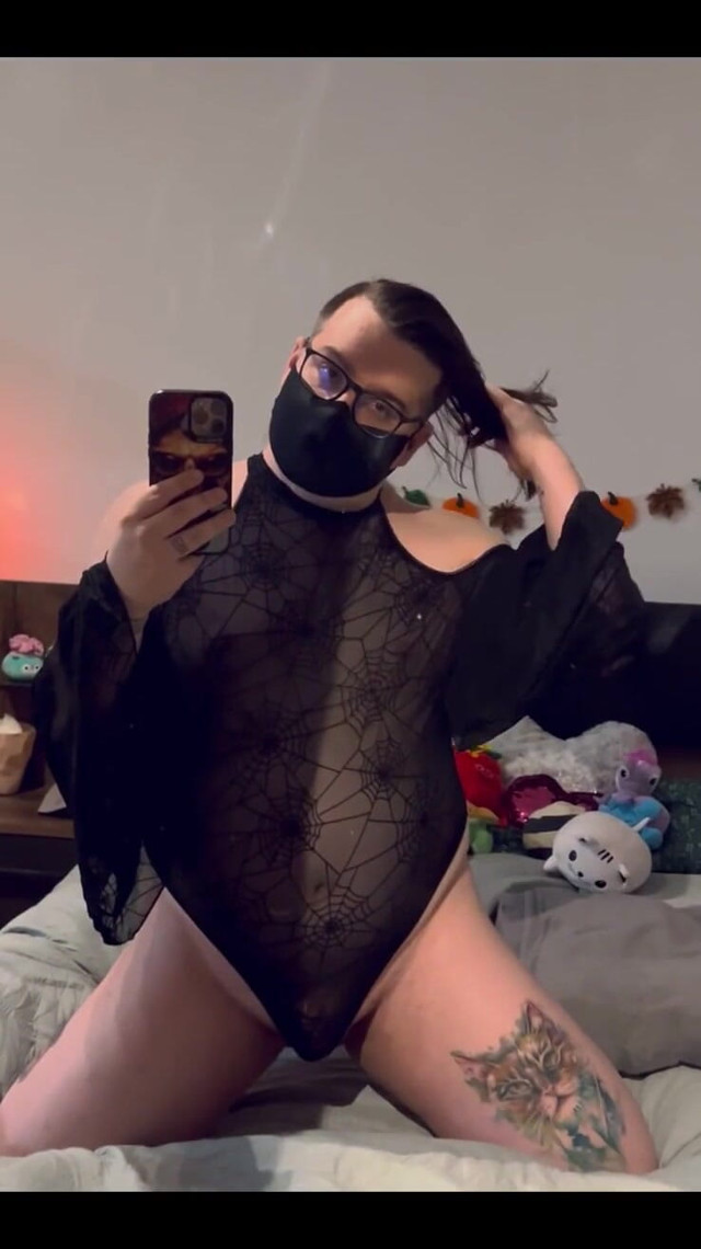 Happy Cumming (Sofie Harmony)