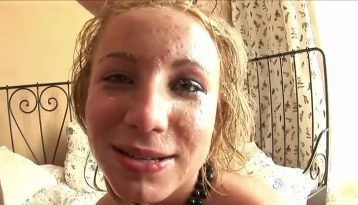 Young Sinner: Bionda sexy scopata di figa, dildo nel culo grosso cazzo...