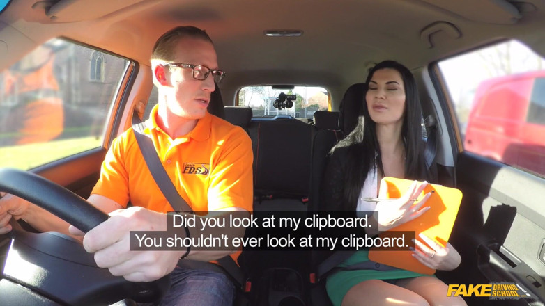 Fake Driving School: Fake fahrschule, die lehrerin mit dicken titten jasmin jae gibt...