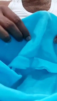 Video bokep salwar si adik tiri salwar lagi asik ngocok kontolnya pakai kain sperma (88)