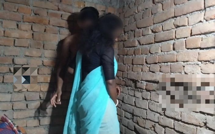 Pumi: Poomi Bhabhi quedó colgando en estilo indio