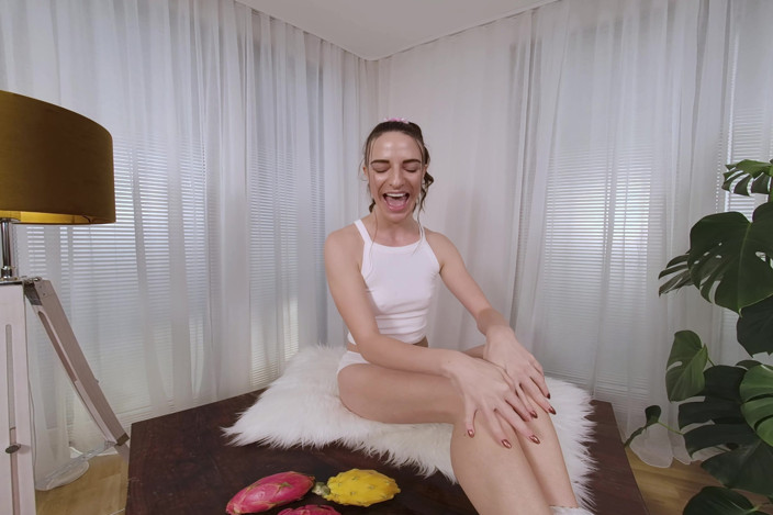 VRPornoX: Dragon Fruit - Fucked by Herself