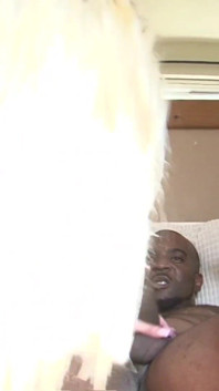 Tjock milf Victoria Summers tar massiv svart kuk från Dru Hermes