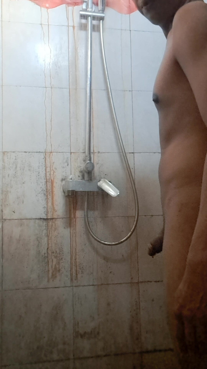 David Studio: Exotic Skinned Adult Man Taking a Bath in the Afternoon