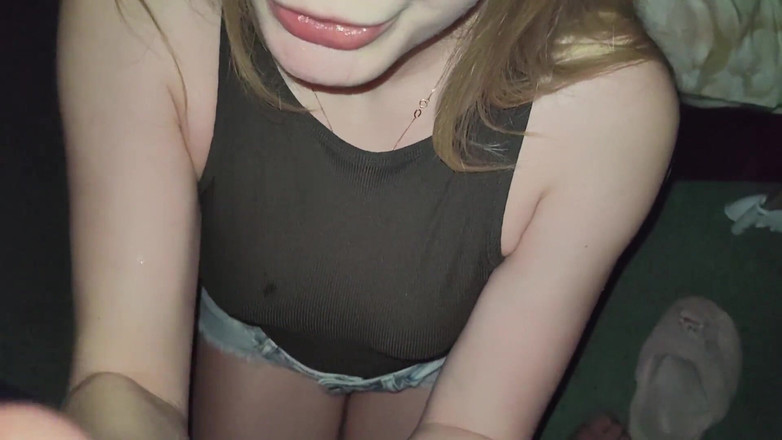 Taboo Room: かわいい義理の妹に射精