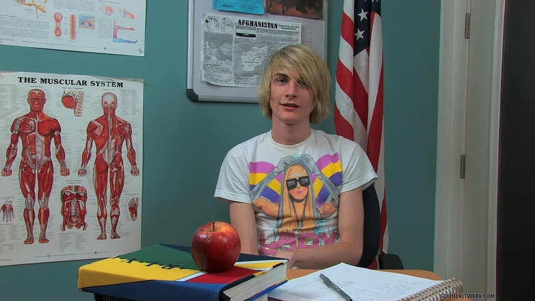 Teach Twinks: Gay loira gêmea Preston Andrews dando entrevista