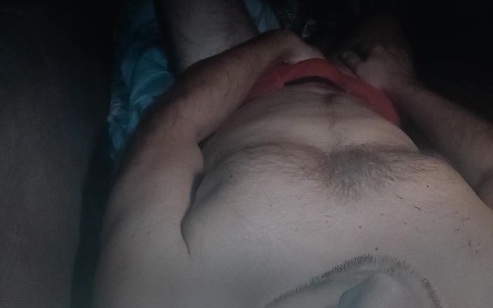 White Ukrainian Dick: Îmi place mirosul chiloților