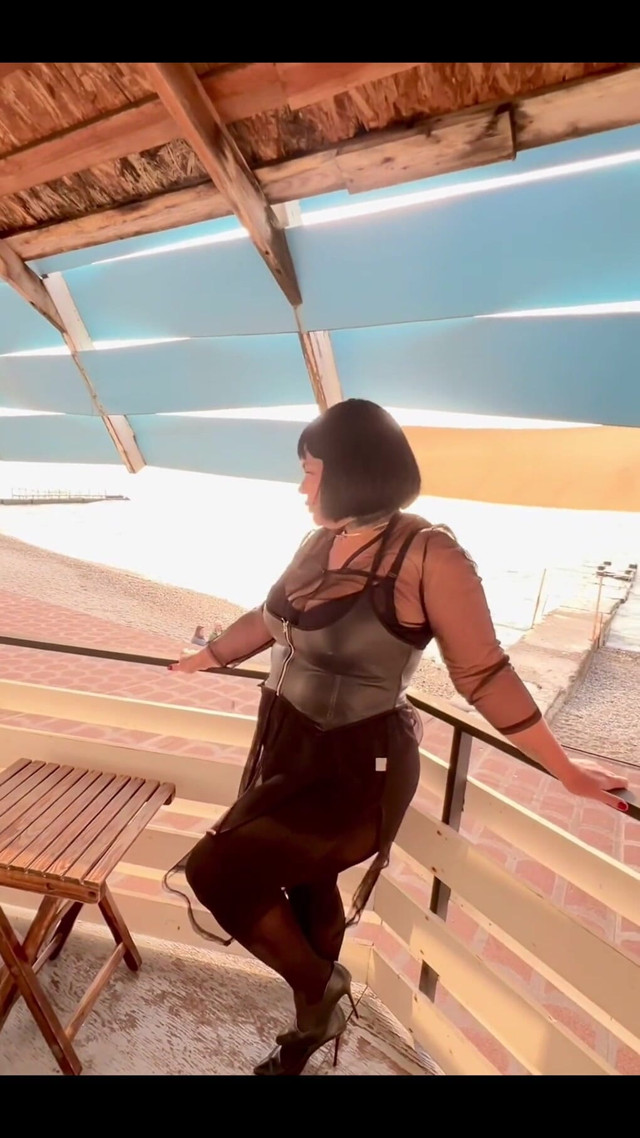 Good Morning From the Beach (Karmen MILF) Good Morning From the Beach (Karmen MILF)