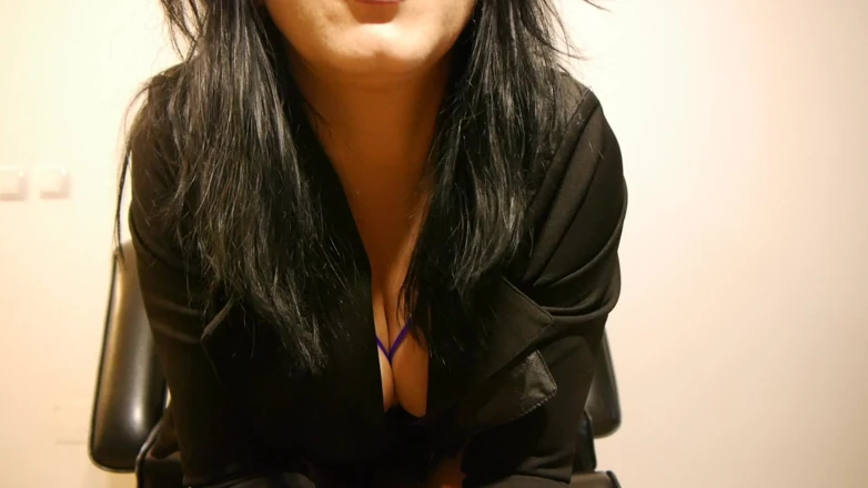 Anabelle Pync - Jiggletron 5000 Pt Iv 4K