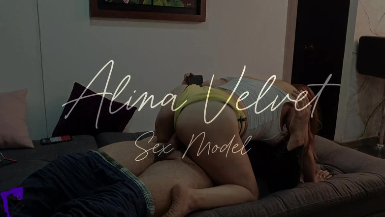 AlinaVelvet: Sexy Meditace MILF Latina Mi Dává Sexuální Terapii a Tvrdě...