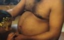 Funny couple porn studio: Тамильская жена романтично сидит и трахается