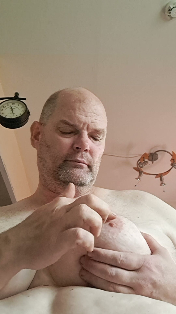 Fickspecht: Again Only on the Whores the Bitch