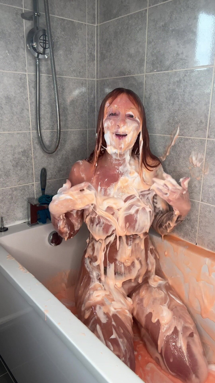Mr Money Shot & Zoe Grey: BJ com facial desleixado e gunging