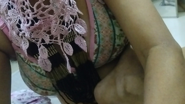 Anar Kali: Sexy Bhabhi si užívá sex se svým manželem