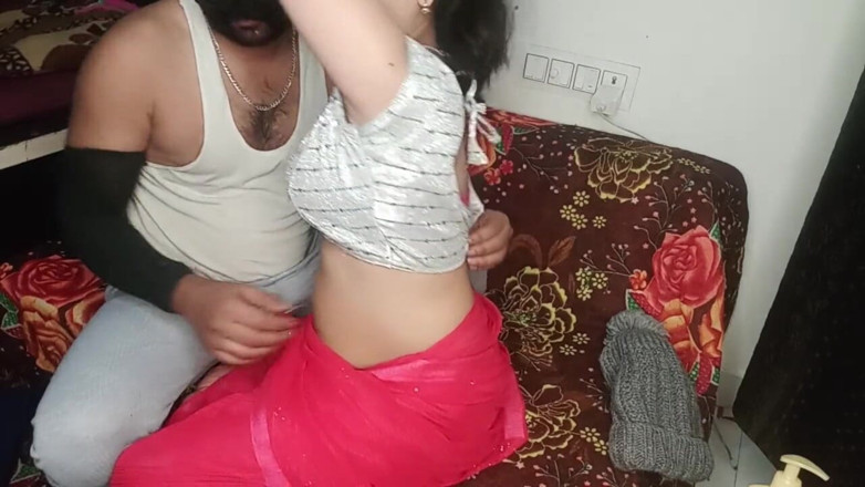 cuteindiancpl21: Une femme indienne sexy se fait baiser par l’ami de...