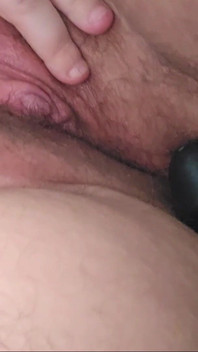 Using My Hismith Fuckmachine to Fill My Fat Pussy up:3