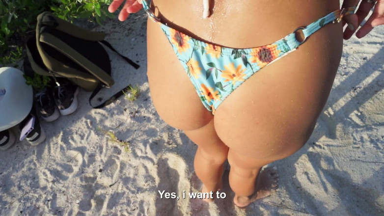 Primiciax: Latina Sborrata Dentro E Facciale in Spiaggia