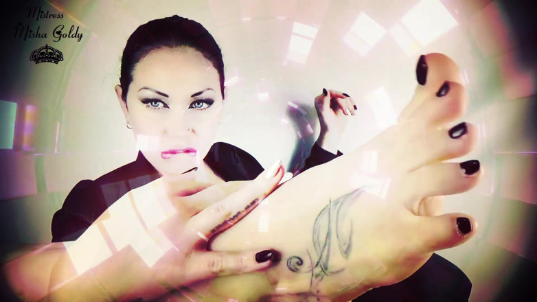 Goddess Misha Goldy: Sexy autoadorazione del piede e istruzioni per sborrare