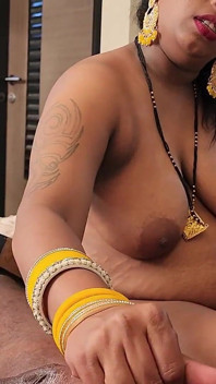 Desi Kaam Baali Desi Sex cu băiat indian (audio hindi)