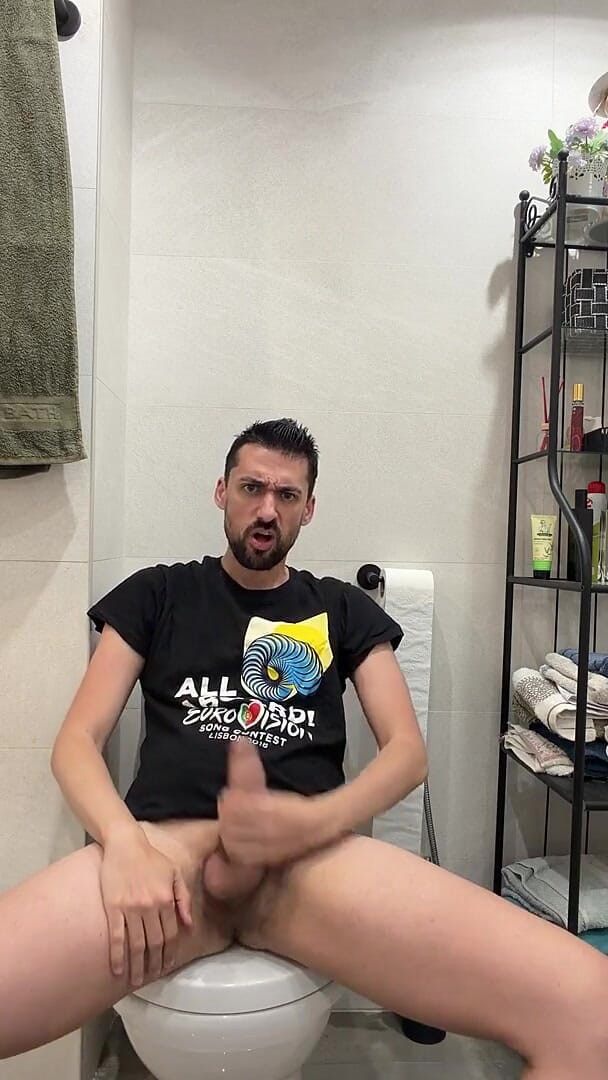 Hot Stepdaddy Jerking off Like Crazy in Public Bathroom (Liam harding) Hot Stepdaddy Jerking off Like Crazy in Public Bathroom (Liam harding)