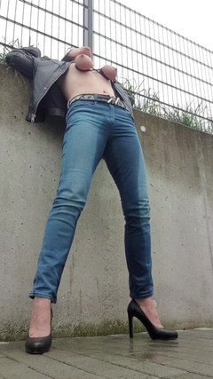 JulieEroticDress: Stříkání do džín